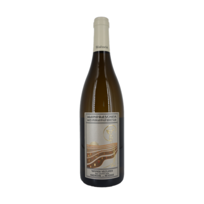 Grüner Veltliner Steiner Kögl Reserve – Wandraschek fles op witte achtergrond
