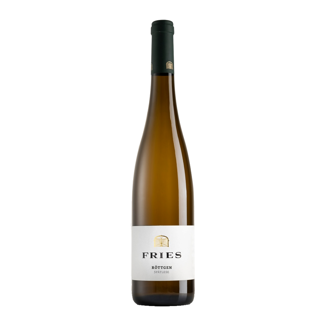 Röttgen Riesling trocken – Fries fles op witte achtergrond zonder schaduw