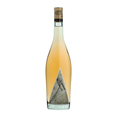 Searching for L'Estrange 2022 - Blank Bottle fles op witte achtergrond zonder schaduw