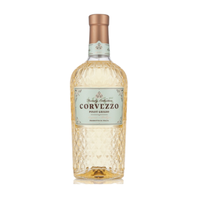Pinot Grigio - Corvezzo fles op witte achtergrond zonder schaduw